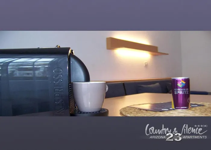 Arizona 23 25+ Adults Only 公寓